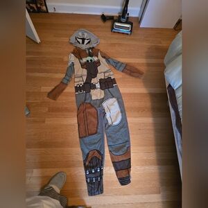 Star Wars Mandolorian Onesie Sz Adult S